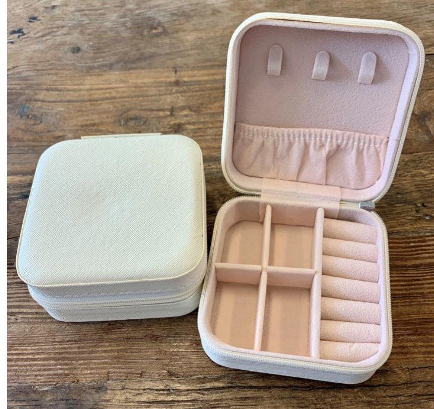 Blush Petal Vanity Hamper 🌸